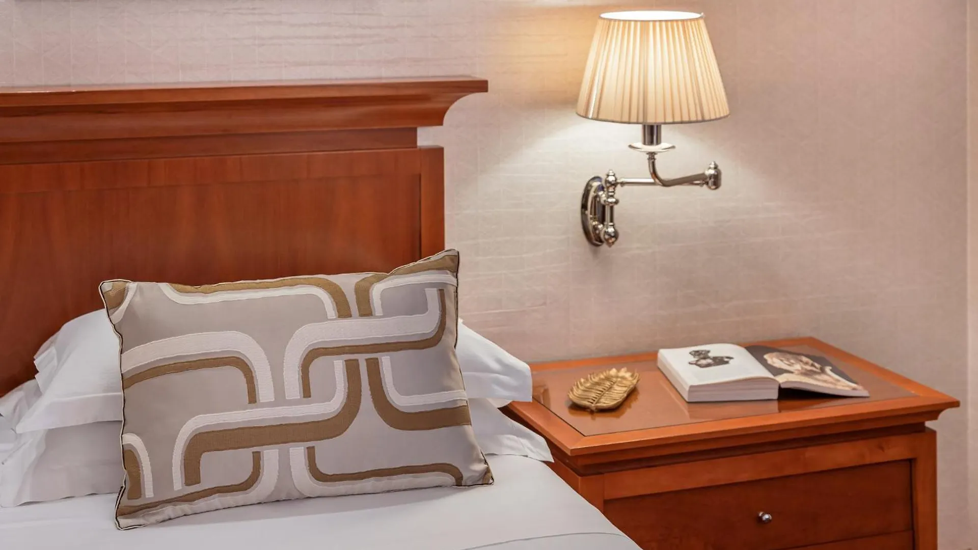 Starhotels Metropole Rome Hotel