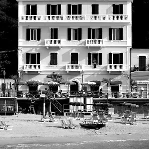 *** Hotel Baia Italien