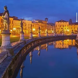 Appartement Palazzo Carpediem-prato Della Valle 