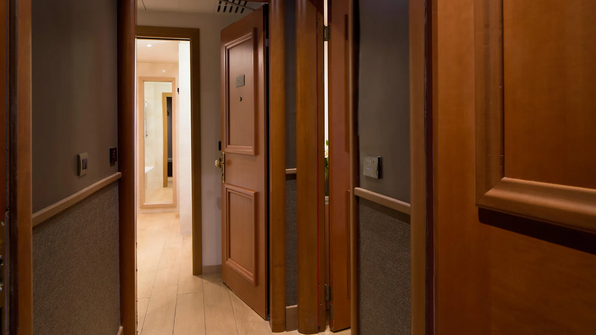 Starhotels Metropole Rome Hotel