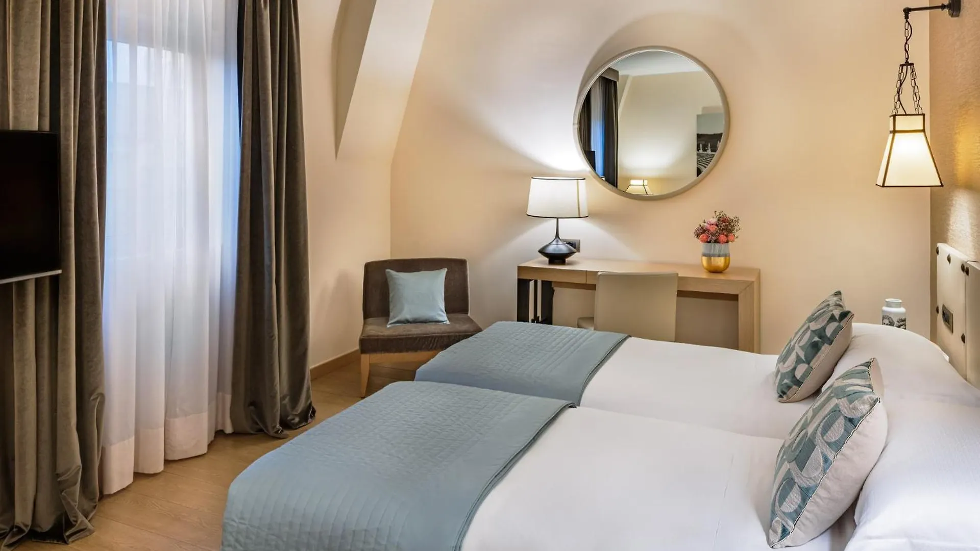Starhotels Metropole Rome Hotel